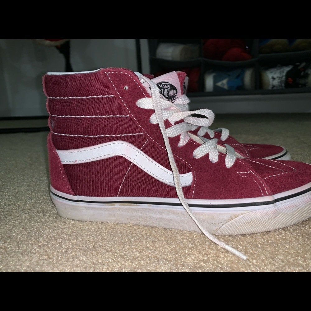 High top Burgundy vans
